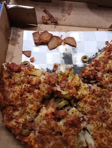 Photo of City South Pizza - 7939 Lundy's Ln, Niagara Falls, ON L2H 1H1